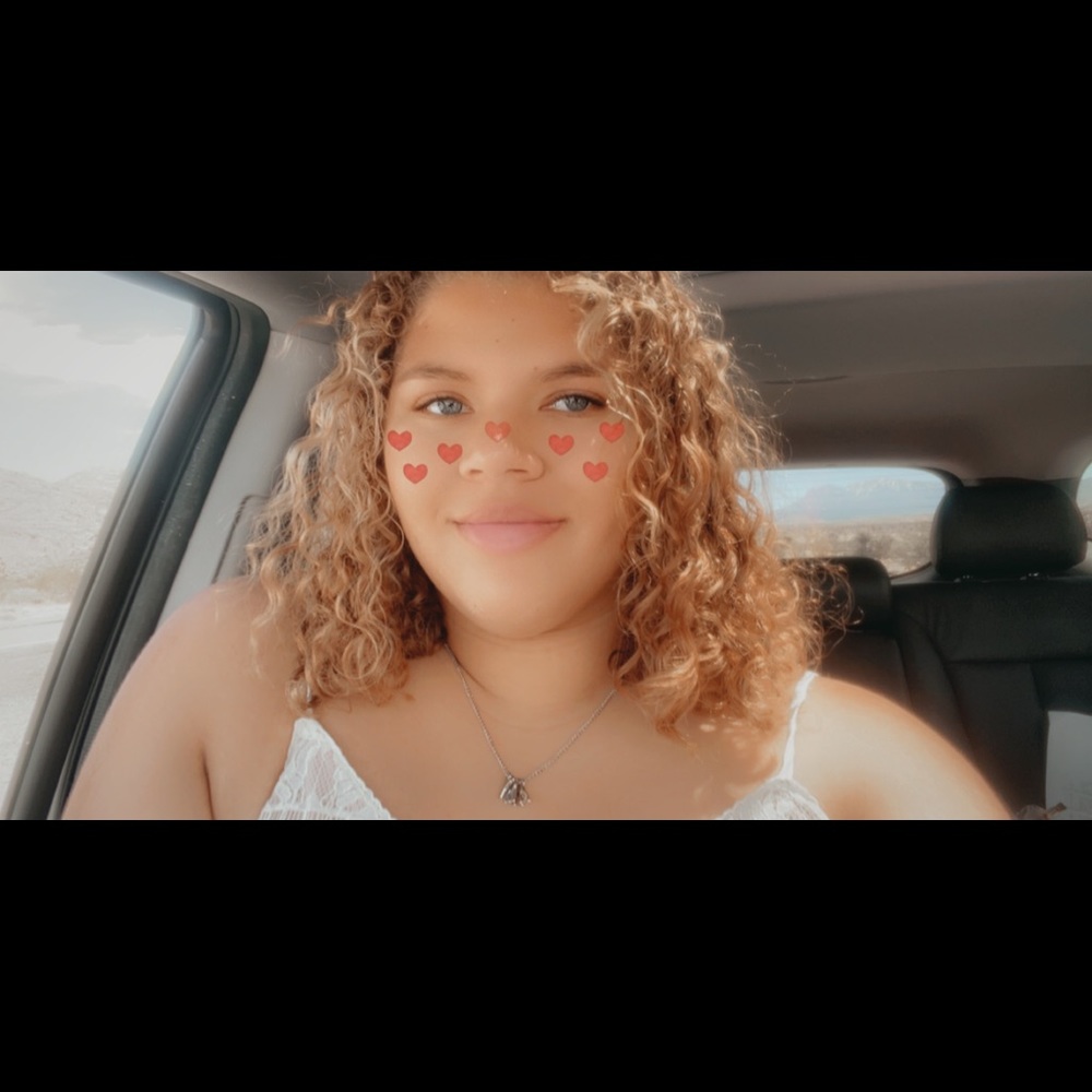 Meet your Posher, Ashley